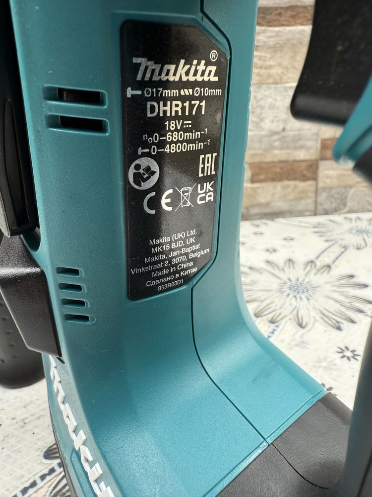 Акумулаторен Перфоратор Makita DHR171Z, Безчетков SDS-plus 18 V, 1.2 J