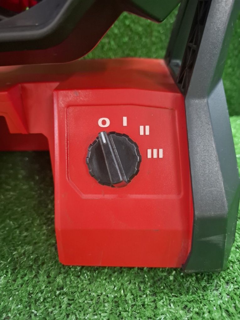Акумулаторен вентилатор на Milwaukee M18 AF с 3 степени на работа.