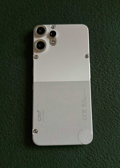 Nothing CMF Phone 2 Pro impecabil plus husă