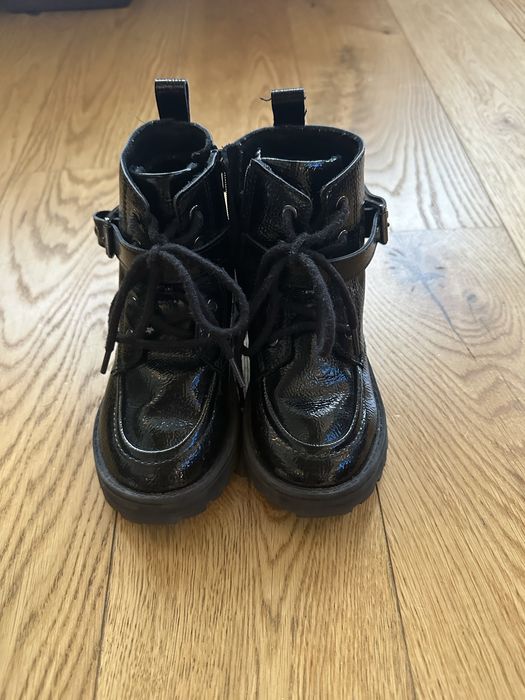 Зимни ботички и блузки Zara