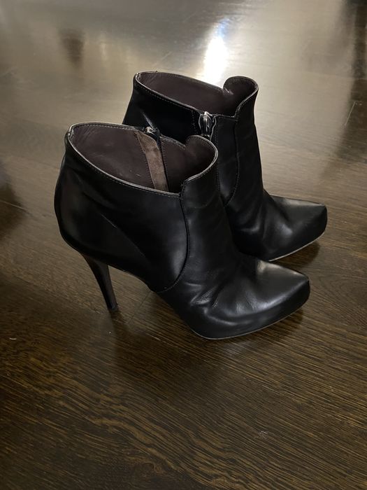 Botine din piele neagra BALDININI marimea 37