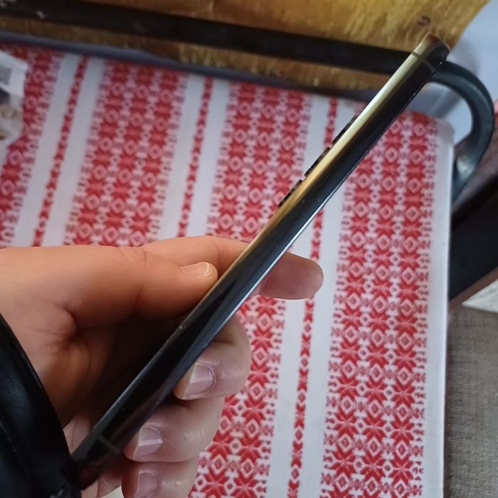 Vand Samsung Galaxy S23 dark grey