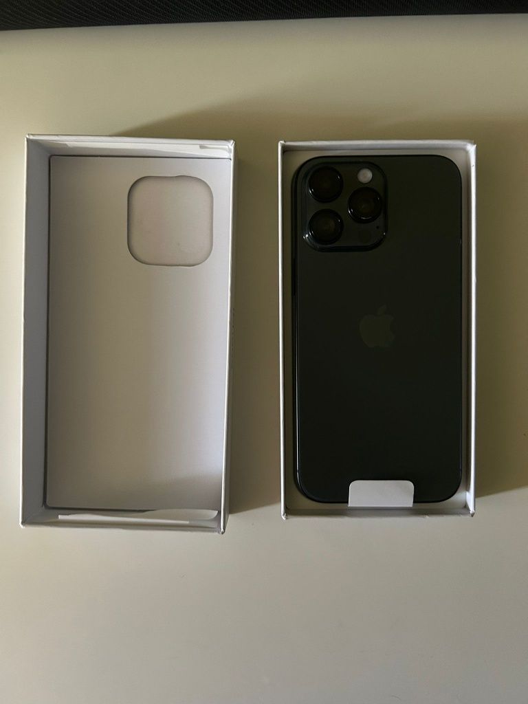 Vând telefon Apple iPhone 16 Pro Max 512gb Titanium Black, nou, neuzat