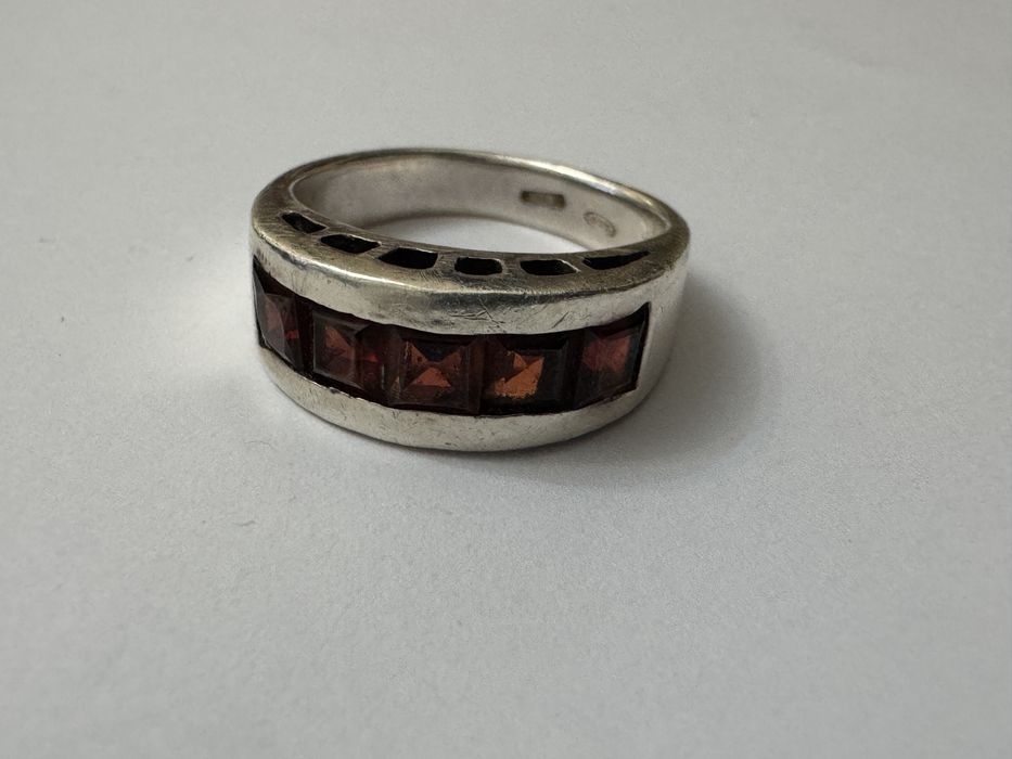 Inel argint 925, cu granate. Vintage.