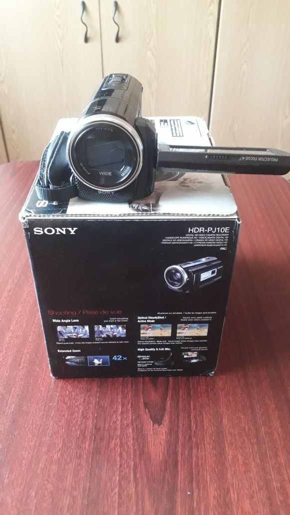 Vând Sony hdr~ pj10e