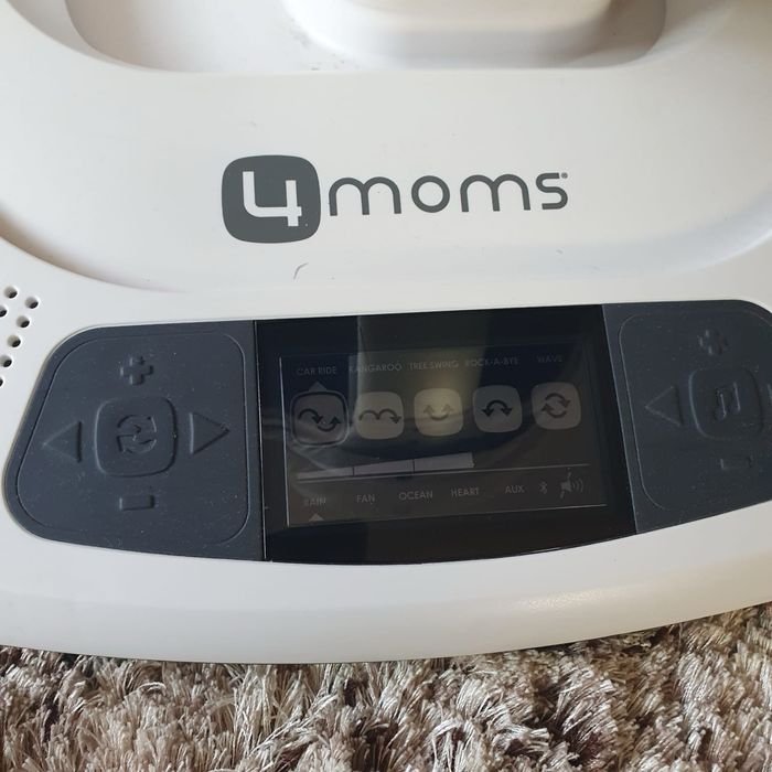 Бебешка електрическа люлка 4MOMS