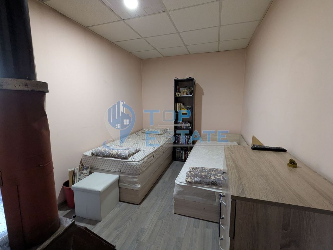 Продава се Двустаен апартамент в Горна Оряховица - 50 кв.м за 918 €/кв.м - Снимка #3