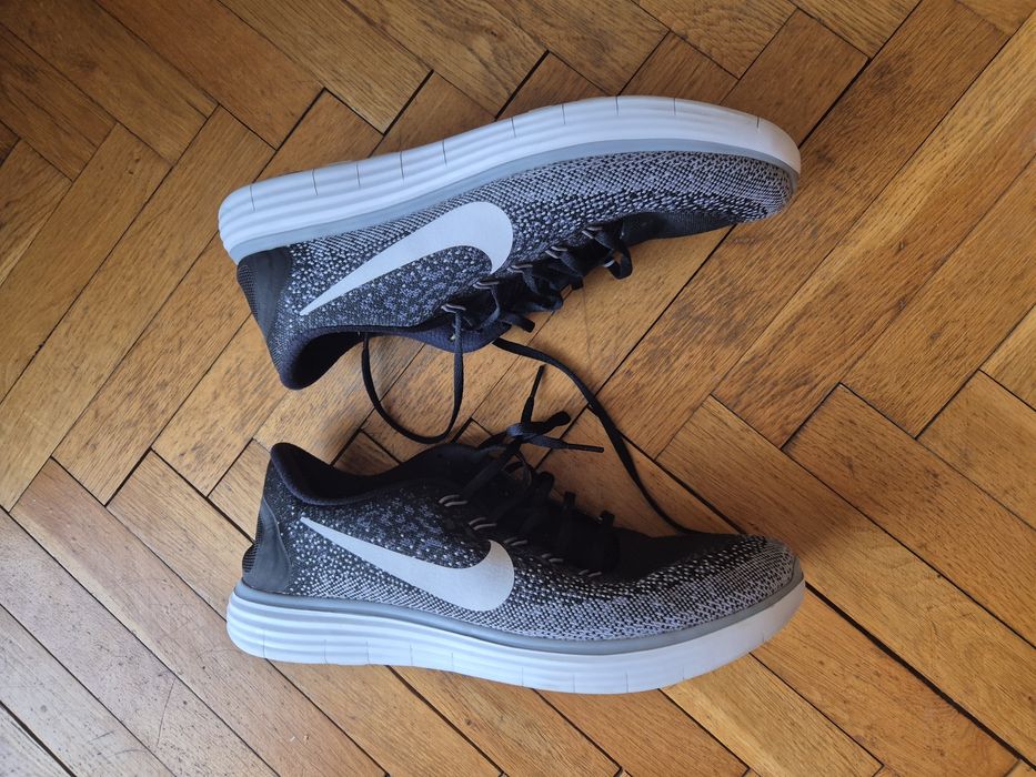 Маратонки nike 46 нмер