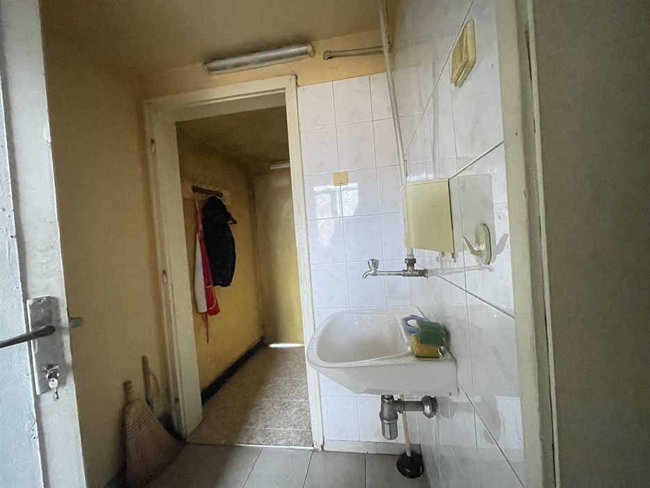 Отдава магазин под наем