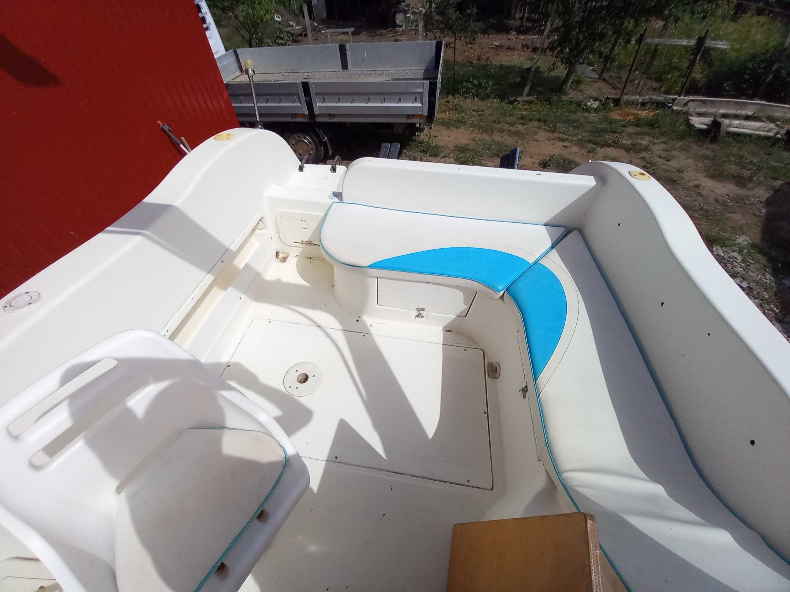 лодка  Saver Manta 620 Cabin