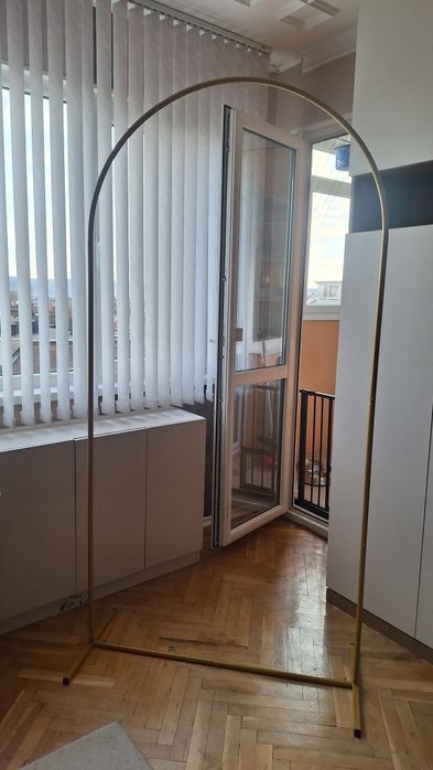 Арка за балони и огъваеми стойки под наем!