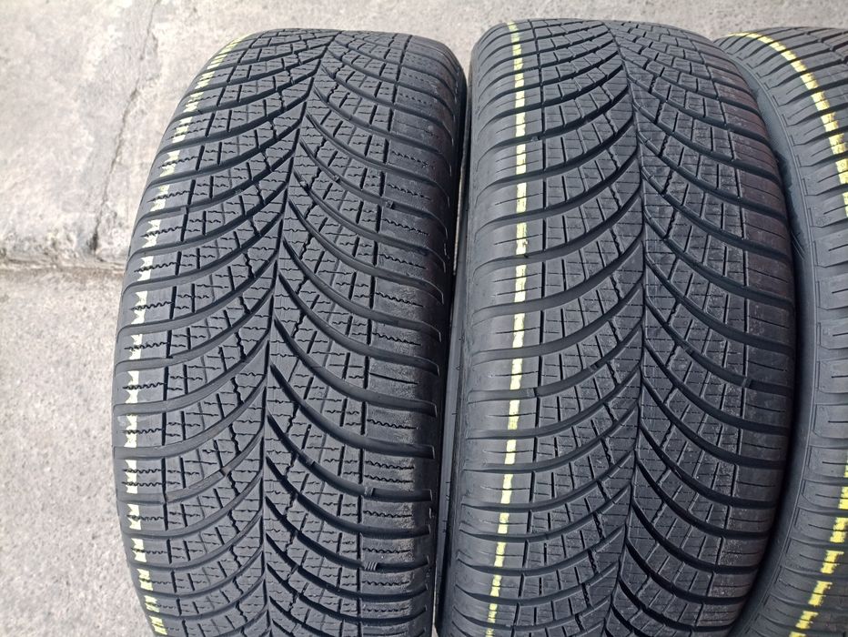 4 anvelope AllSeason 235/45 R20 2xContinental 2xGoodyear