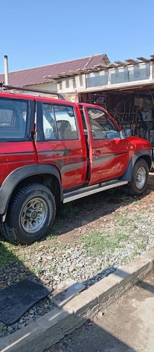 Продам Нисан Тирано 1993 г