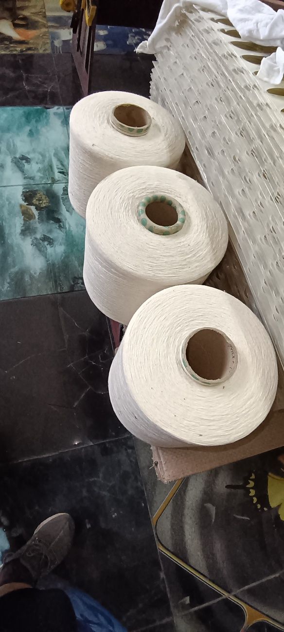 Продам нитки трикотажные.