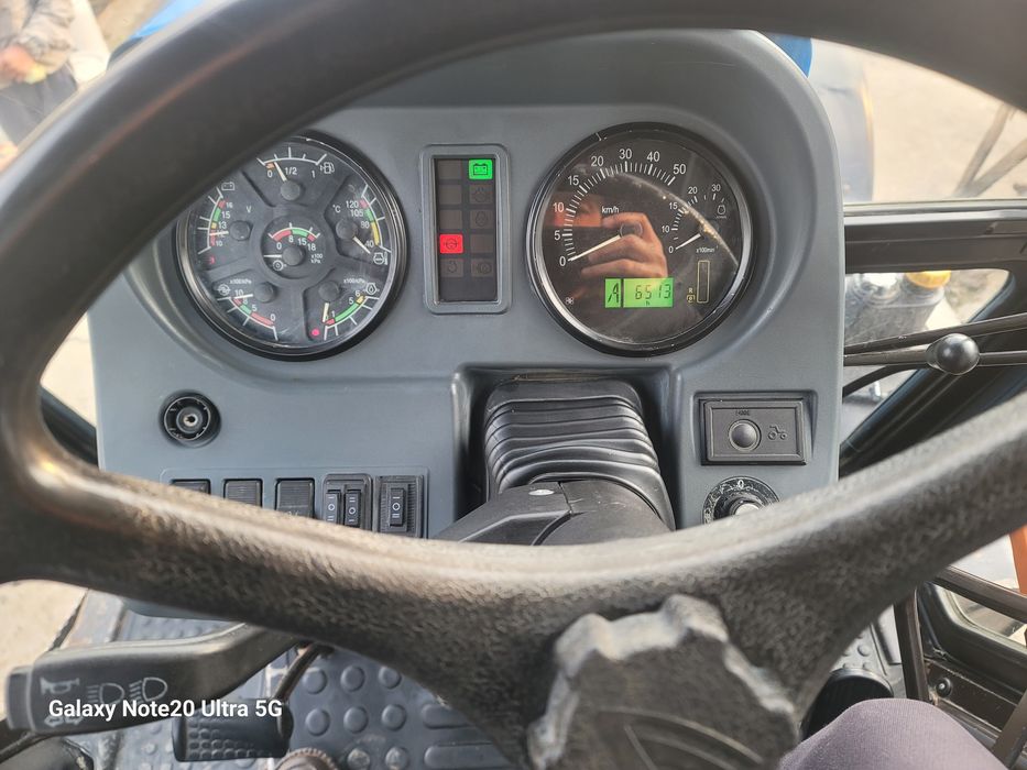 Traktor Belarus 1221.2