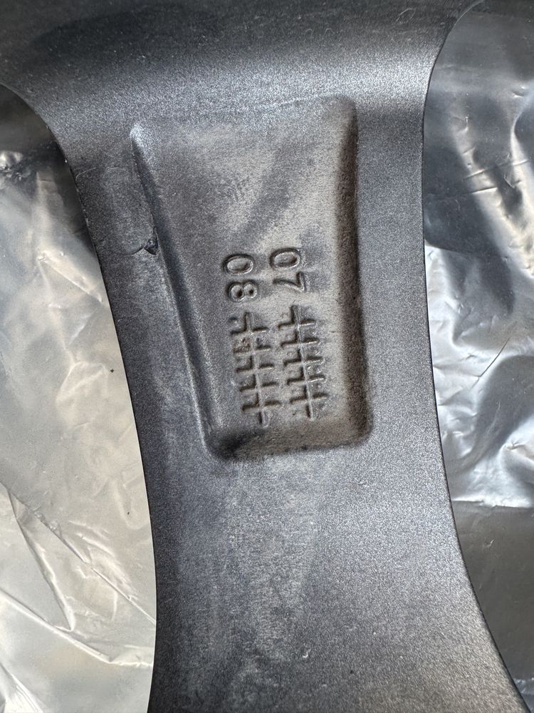 Диски 4 шт. R18 5/120 ET45.