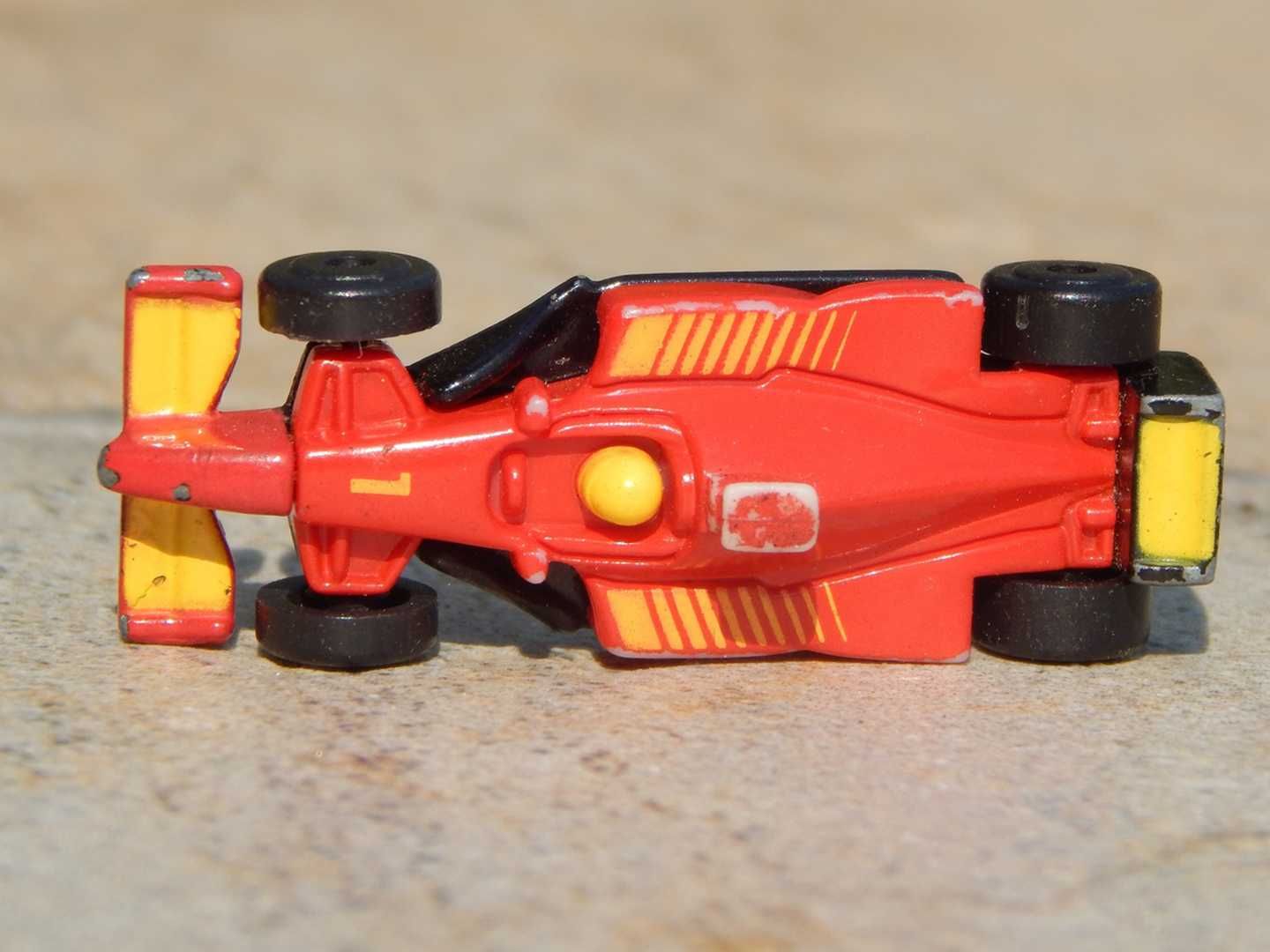 Macheta masina Formula 1 Ferrari 1999 Hasbro Micro Machines 1999 n 1-2