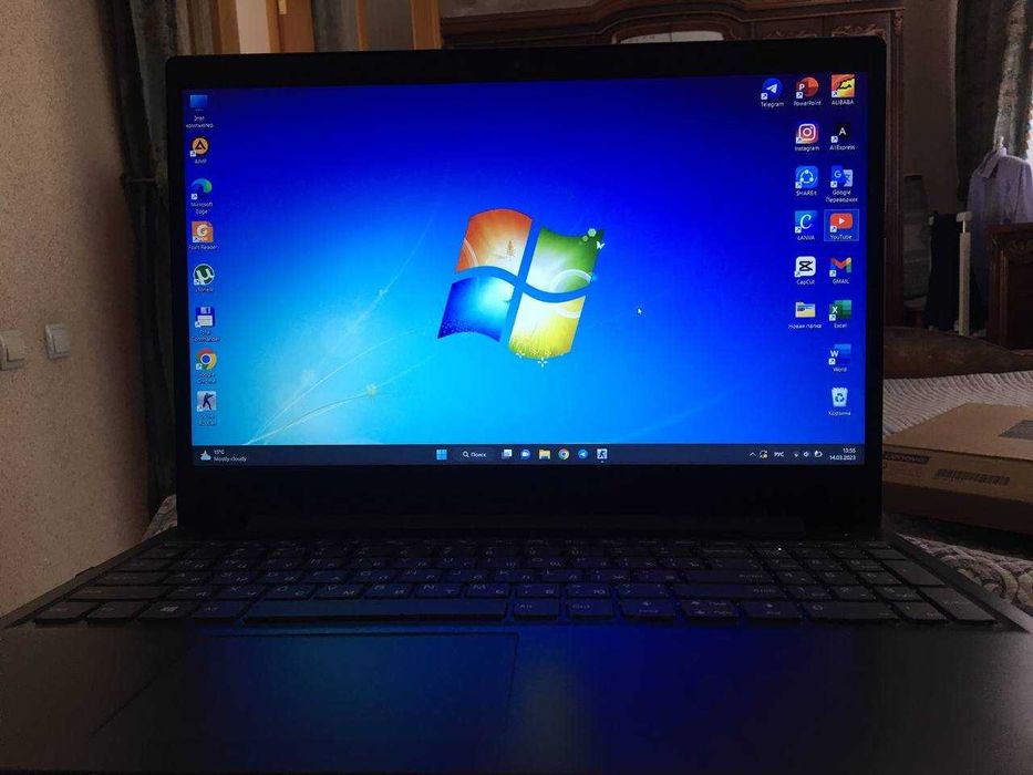 LENOVA i3 4gb 512 gb