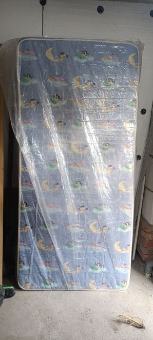 Продам Детские кровати 2 шт.