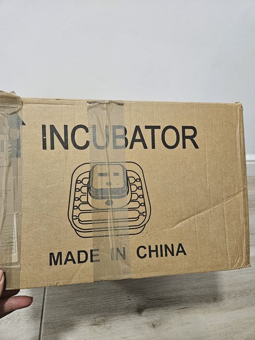 Incubator complet automat 30 oua