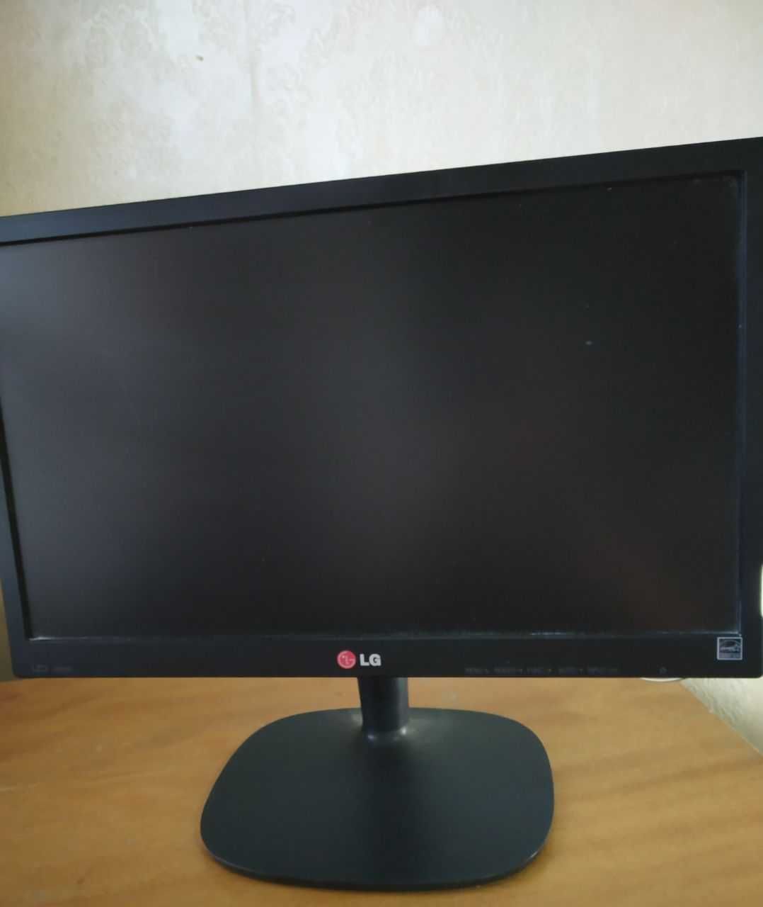Продаю монитор LG 19