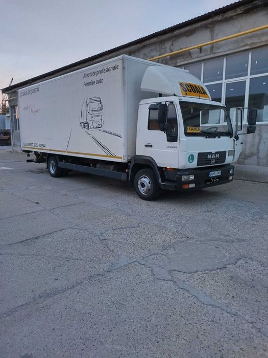 Camion MAN LE12.220 agreat scoala de soferi