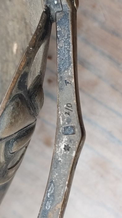 Посребрена бонбониера стил Арт Нуво