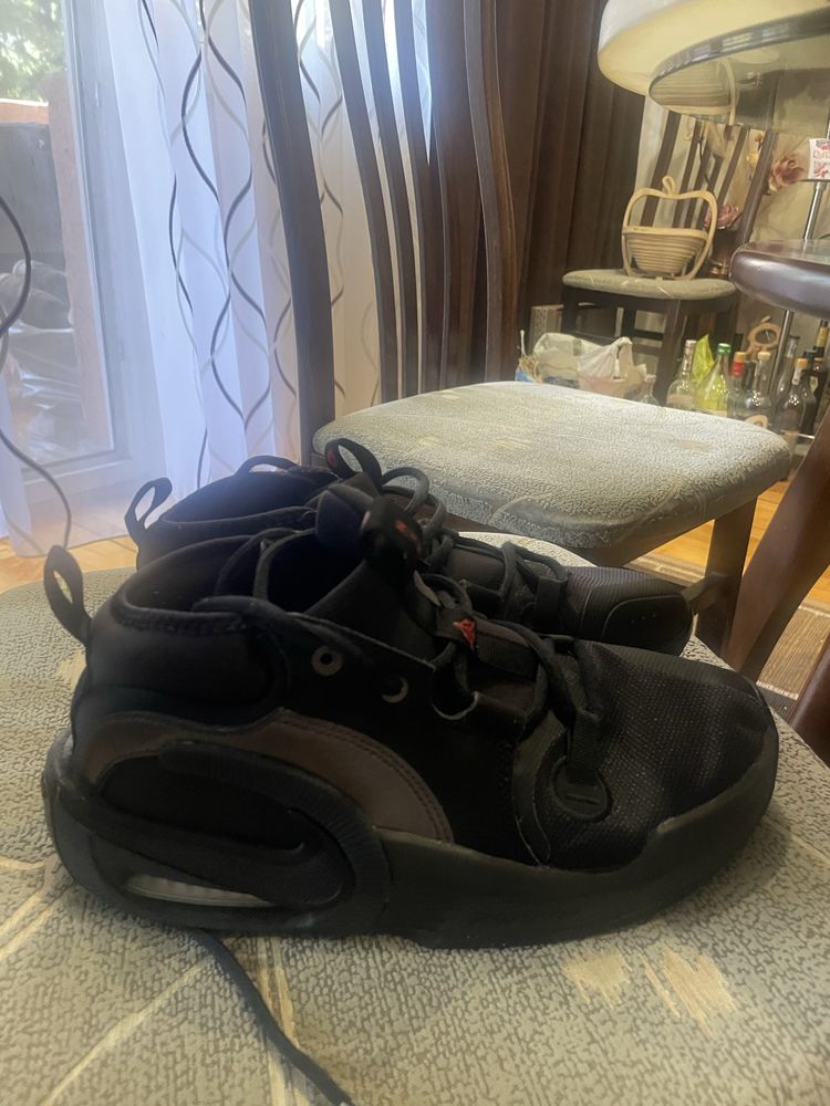Оригинални маратонки Nike