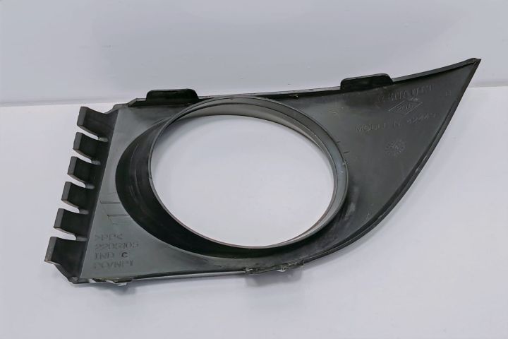 Grila proiector dreapta fata   2205105 Renault Vel Satis prima genera