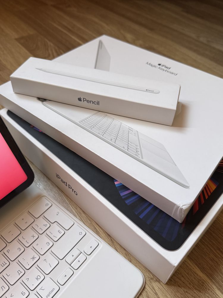 Ipad pro 12.9 + клавиатура + ручка 256гб