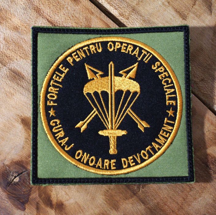 Patch-uri militare brodate (+velcro)