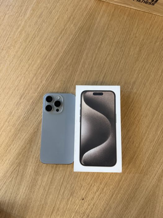 Iphone 15 pro 256 natural