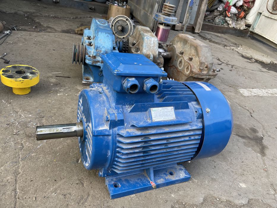 Электродвигатель редуктор насос вытяжка общий промышленный