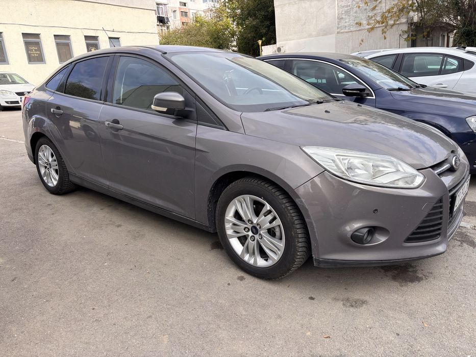 Ford Focus berlina 2012