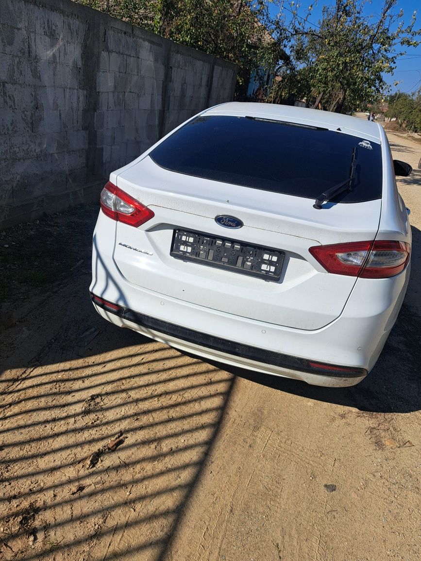 Dezmembrez ford mondeo mk5, motor 2.0 d