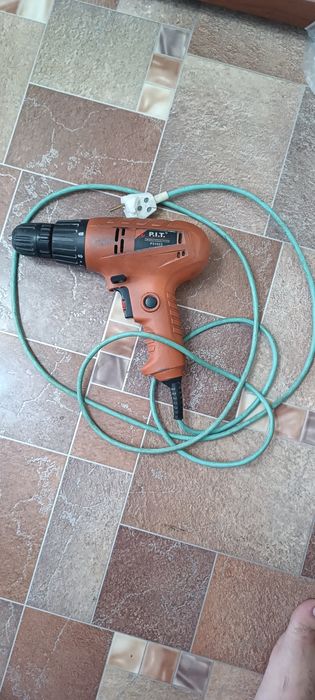 Шуруповёрт проводной