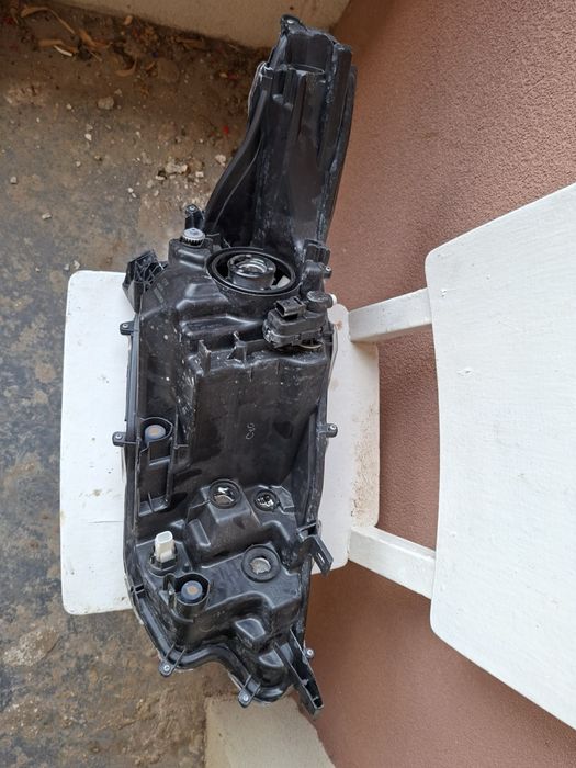 Ляв фар Toyota Yaris 2019 - 2022