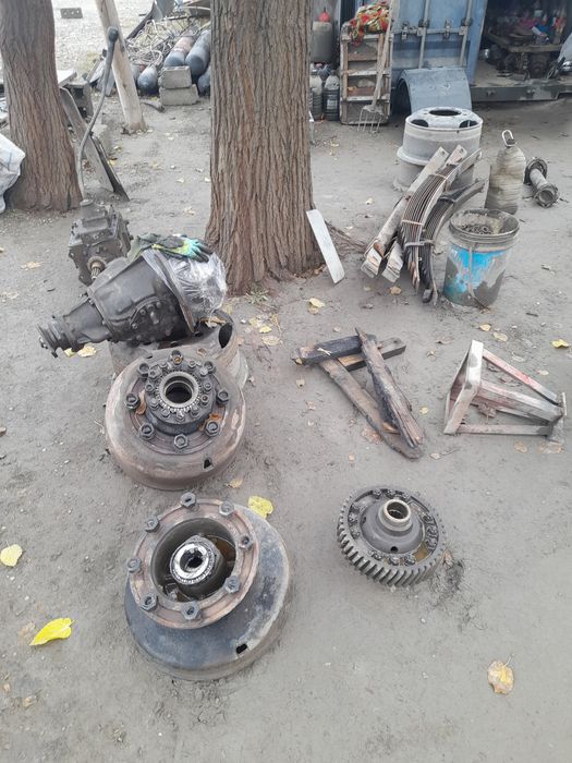 Зил запчастлар сотилади