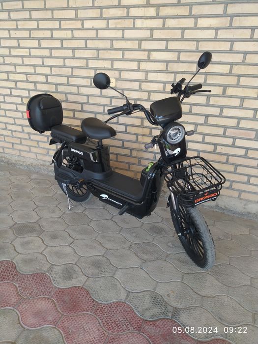 СРОЧноПродаю Скутор "Дронго" в отличном состоянии  в связи с переездом