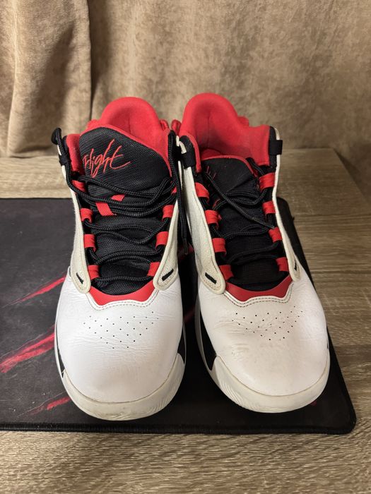 Jordan max aura 4