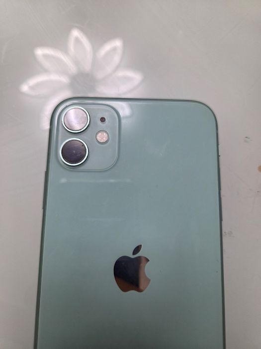 iPhone 11 64 GB in stare buna
