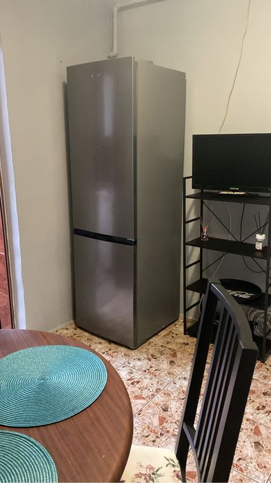 Chirie / vanzare, Apartament 2 camere str Revolutiei(OMV)