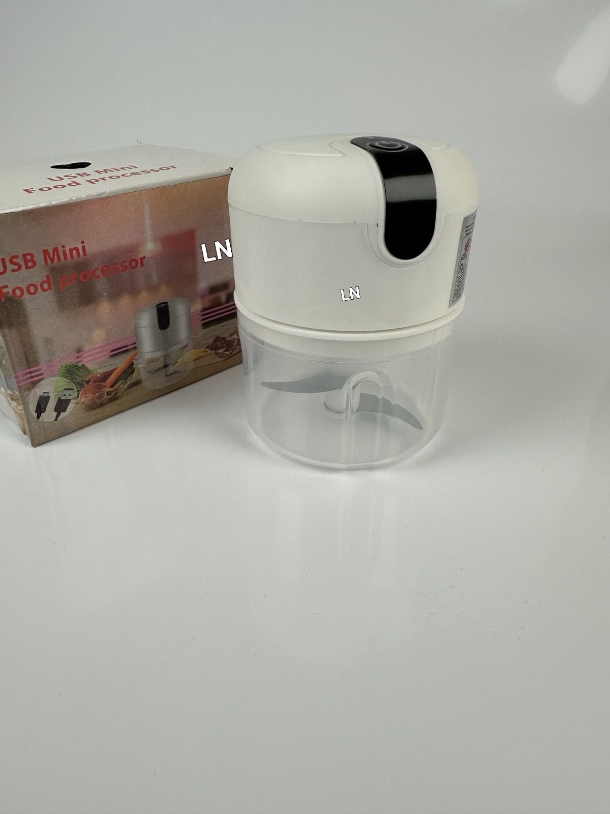 -23% Намаление! Мини чопър 250 мл. с USB, mini food processor