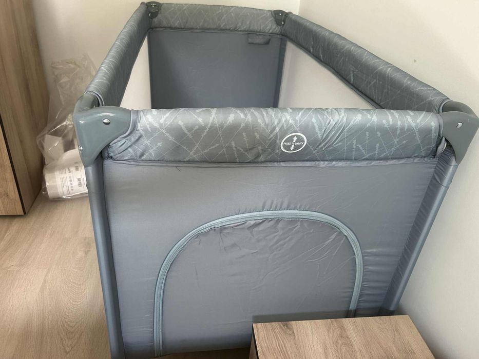 Преносима сгъваема кошара Lorelli + сгъваем матрак