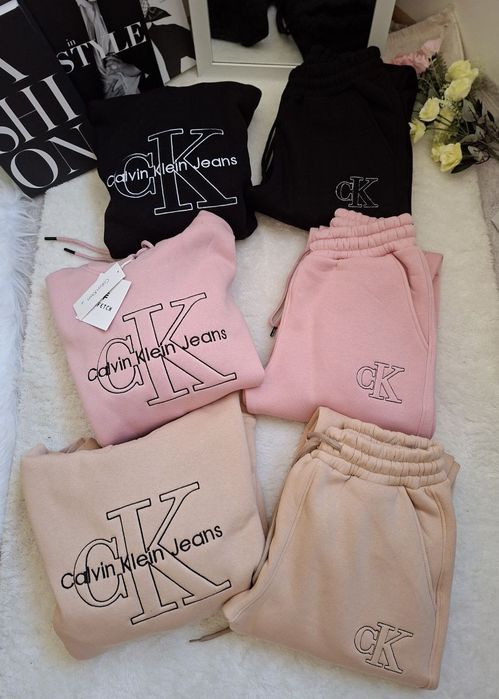 Дамски ватиран екип Calvin Klein
