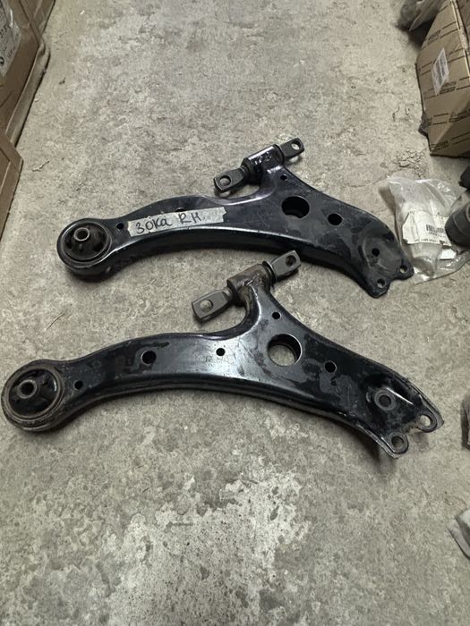 Рычаг передний камри 30-40 европеец