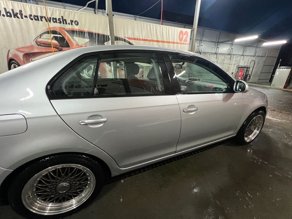 VW Jetta 1.6 MPi