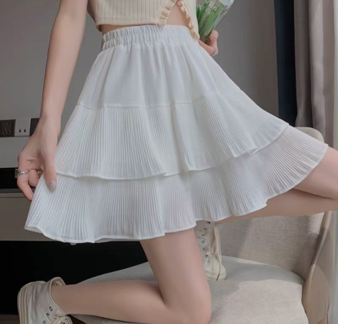 Белая юбка с высокой посадкой