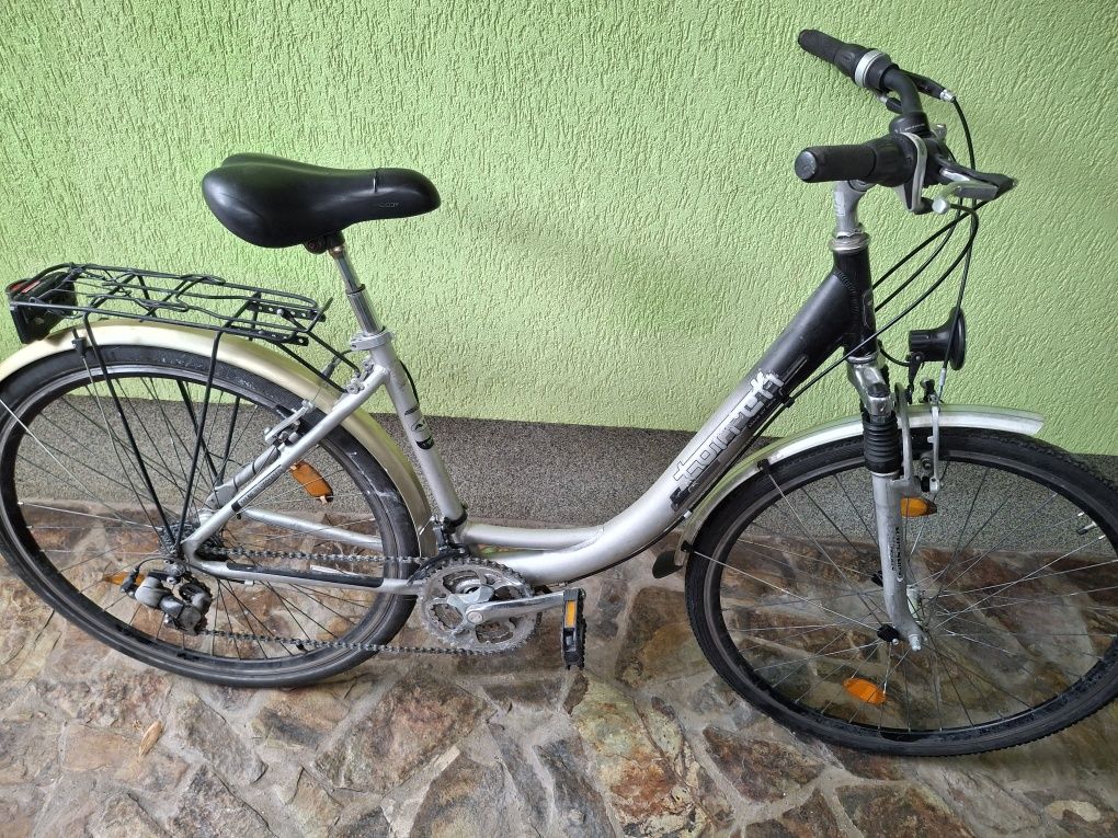 Vând bicicletă damă