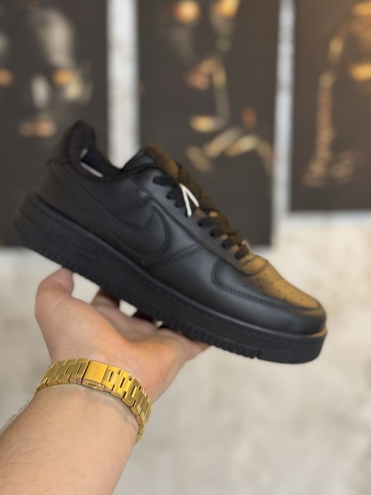 Adidasi Barbati Nike AF1 Full Black!